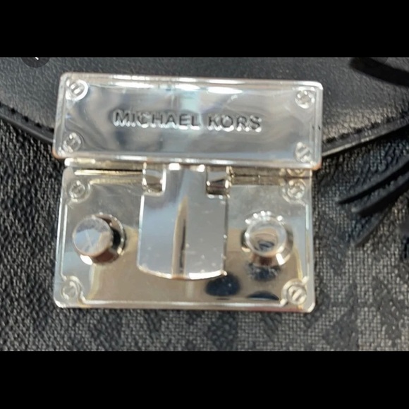 Michael Kors Rose Chain crossbody - Picture 4 of 11